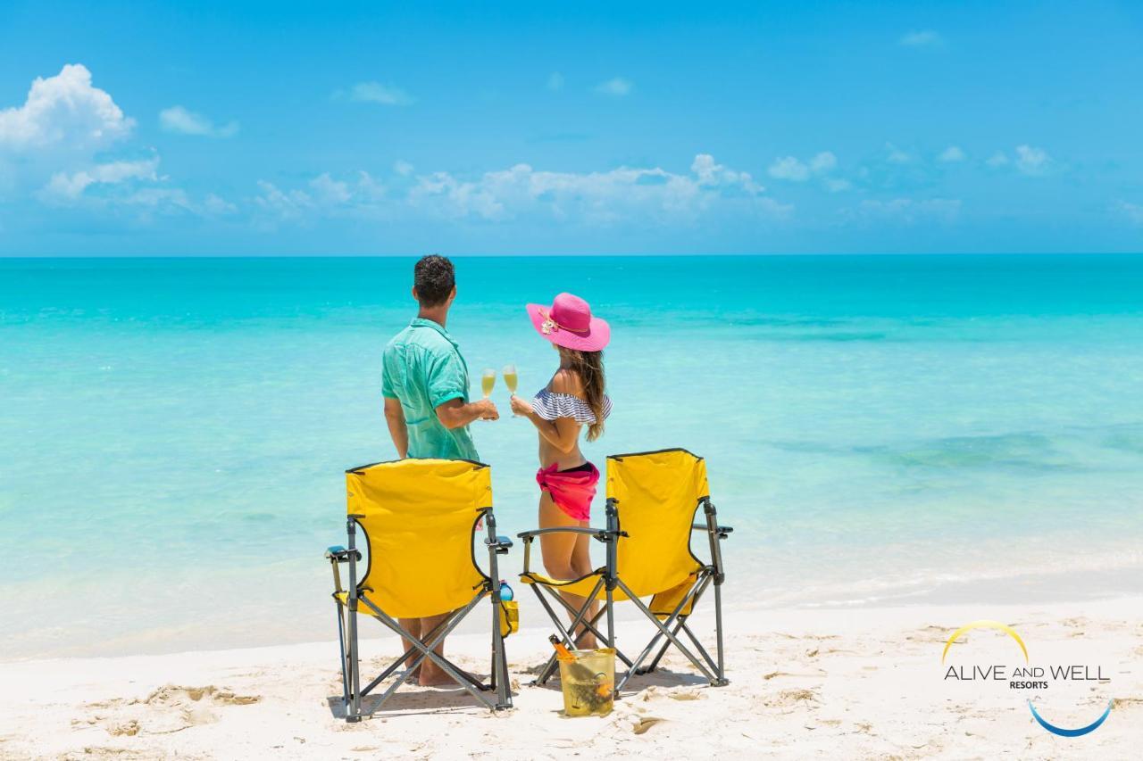 One On Marlin Resort (Adults Only) Turtle Cove Екстер'єр фото